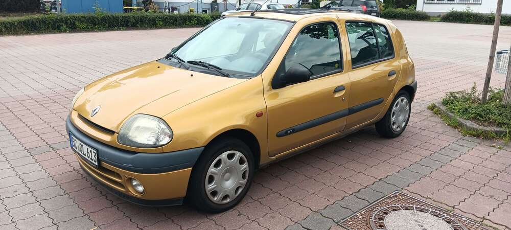 Renault Clio 213.500 km 250 € Nürtingen 72622