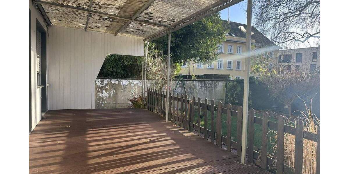 Etagenwohnung Mönchengladbach Stadtmitte - 4 Zimmer, 85 m&sup2;, 950&euro; | Angebot:24823597