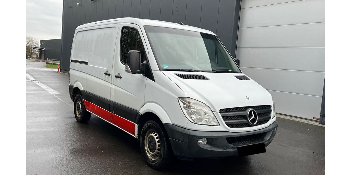 Mercedes-Benz Sprinter 270.000 km 7.300 &euro; Bad Vielbel 61118