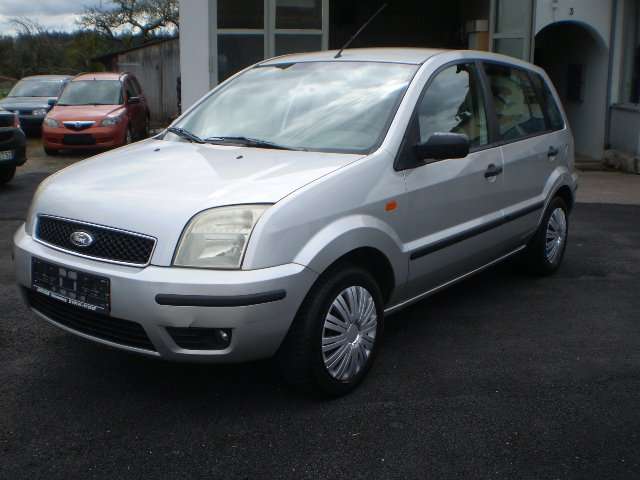 Ford Fusion 183.000 km 900 &euro; Mainhardt 74535