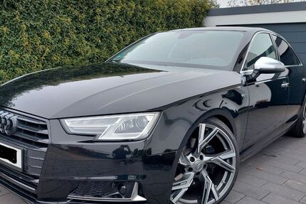 Audi A4 126.000 km 18.700 &euro; Algermissen 31191