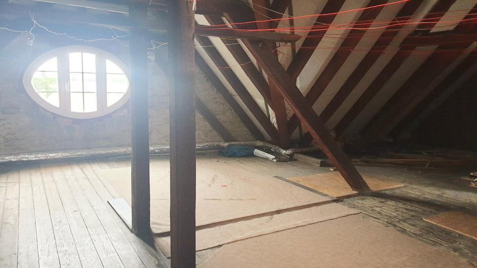 Dachgeschoßwohnung Artern - 3 Zimmer, 105 m&sup2;, 600&euro; | Angebot:21974663