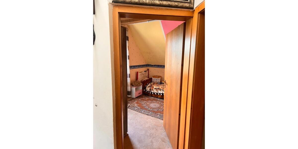 Einfamilienhaus Coburg - 6 Zimmer, 120 m&sup2;, 1.260&euro; | Angebot:25994829