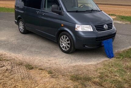 VW T5 Caravelle 295.796 km 8.950 &euro; Burg Stargard 17094