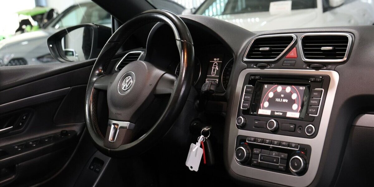VW Eos 2.0 TDI EDITION 2010 / XENON / LEDER / NAVI+ 150.000 km 9.444 &euro; Hamm 59077