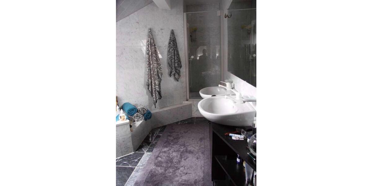 Einfamilienhaus Hannover Vahrenwald-List - 3 Zimmer, 145 m&sup2;, 1.980&euro; | Angebot:24868470