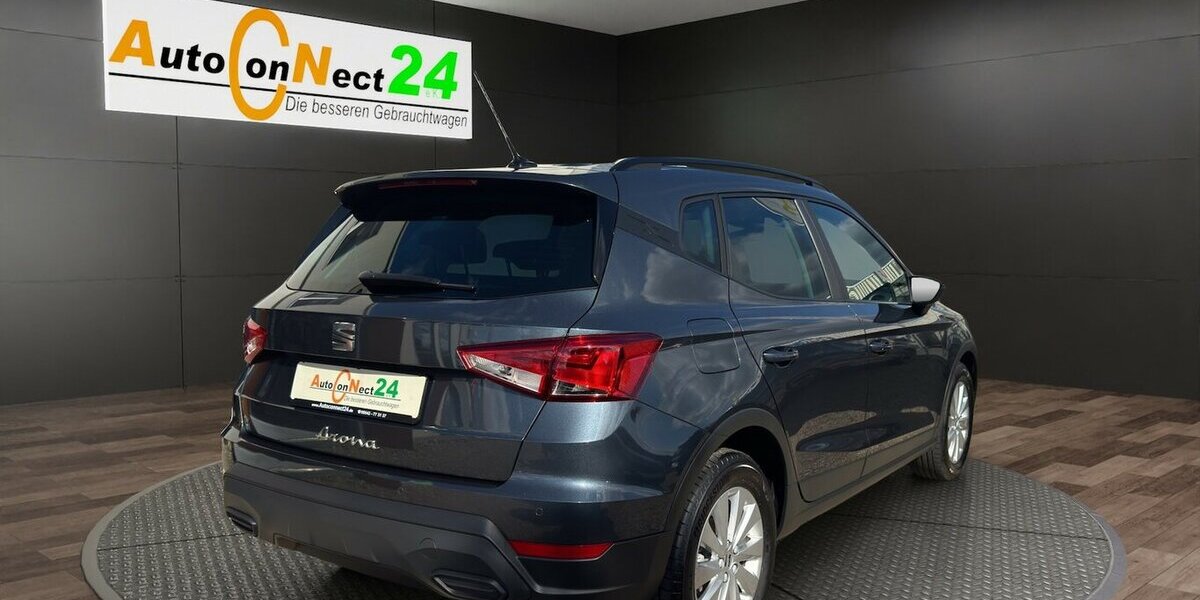 Seat Arona Style *DSG/Navi/LED/PDC/Tempomat/Alu* 4.372 km 20.990 &euro; Bamberg 96052