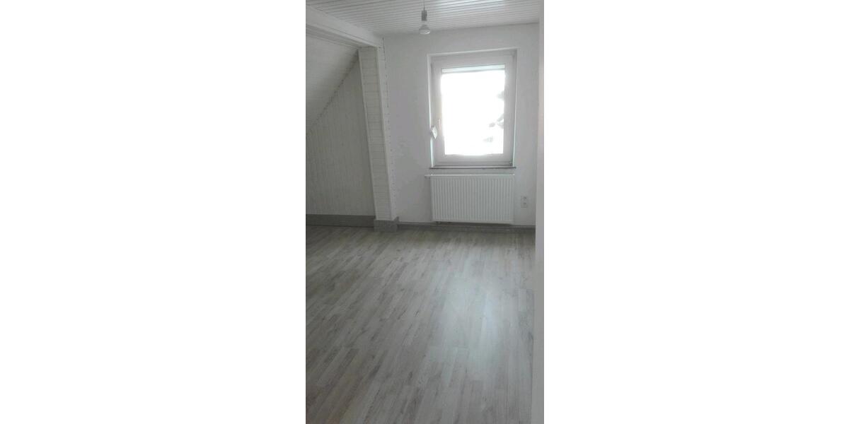 Doppelhaushälfte Selb - 7 Zimmer, 160 m&sup2;, 1.050&euro; | Angebot:26417758