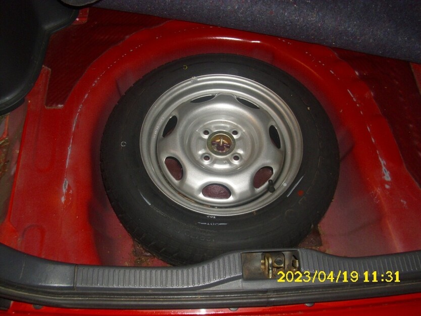 Corolla Liftback E10 ; 1.3 XLI ; 16V