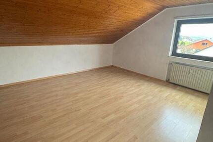 Dachgeschoss Wohnung 3 Zimmer 3 zimmer