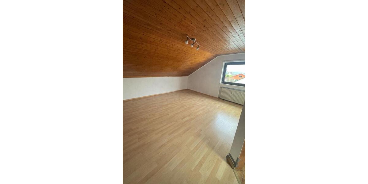 Dachgeschoss Wohnung 3 Zimmer 3 zimmer