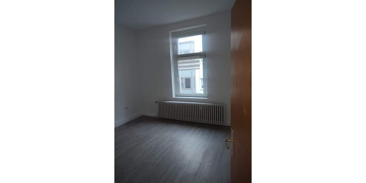 DG Wohnung sucht nette Miter 1 zimmer