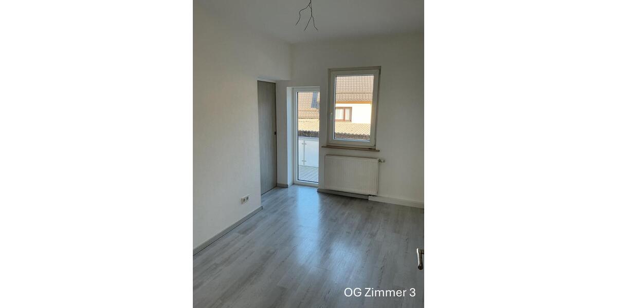 Einfamilienhaus Schleusingen - 9 Zimmer, 200 m&sup2;, 89.000&euro; | Angebot:26478260