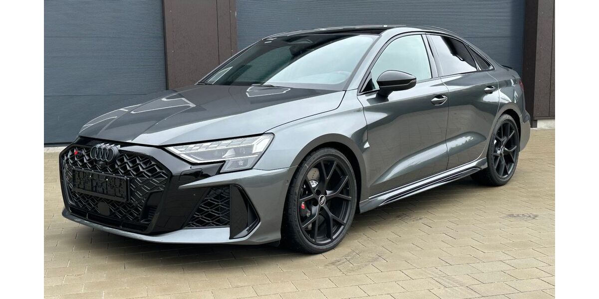 Audi RS3 1.125 km 66.880 &euro; Seubersdorf 92358