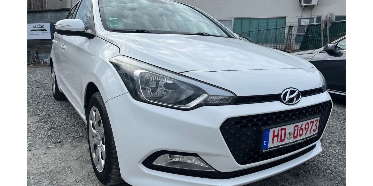Hyundai i20 95.777 km 7.999 &euro; Reilingen 68799