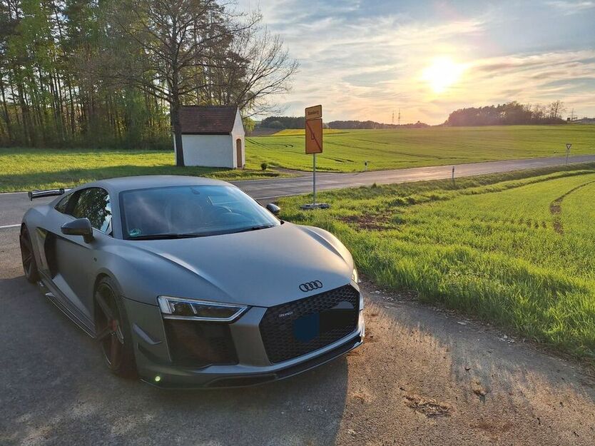 R8