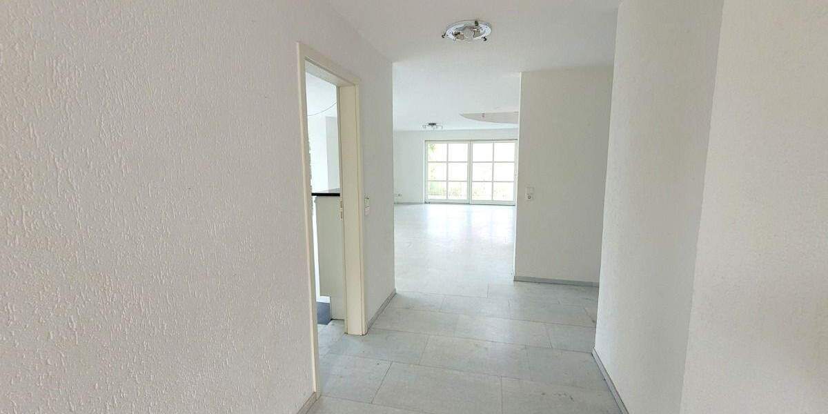 Einfamilienhaus Schopfheim - 8 Zimmer, 272 m&sup2;, 675.000&euro; | Angebot:25876998