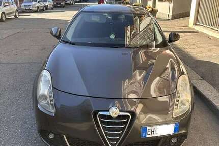 Alfa Romeo Giulietta 255.000 km 6.499 &euro; Freiburg 79098
