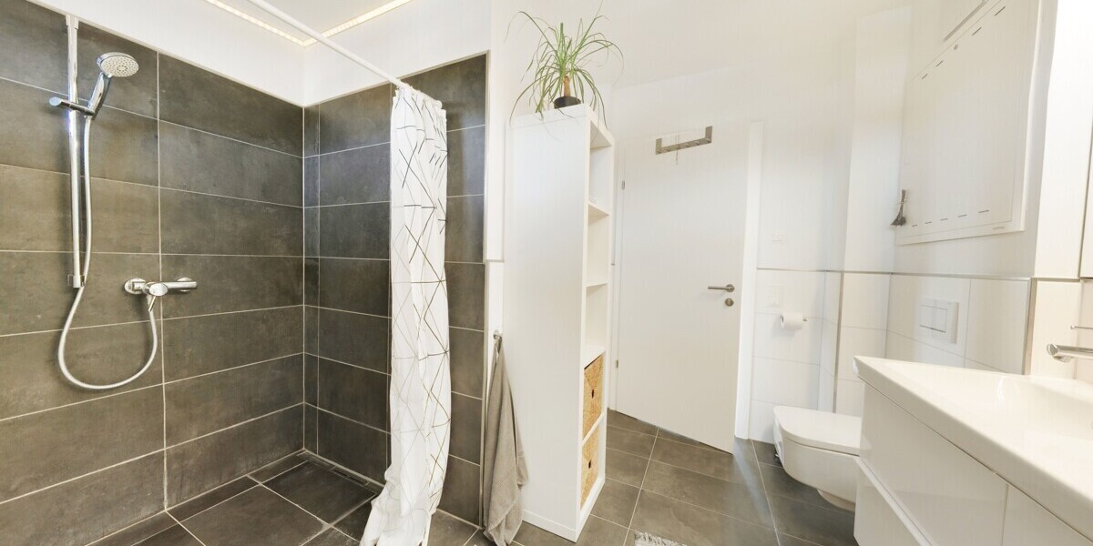 Moderne 3-Zimmer-Wohnung mit Alpenblick und Dachterrasse in Freilassing - Etagenwohnung Freilassing Freilassing | Angebot:25361692