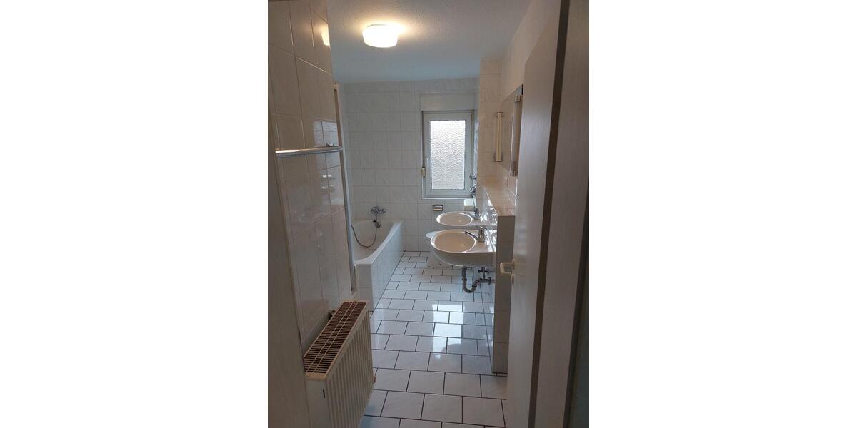 Etagenwohnung Kirkel - 3 Zimmer, 82 m&sup2;, 190.000&euro; | Angebot:26591648