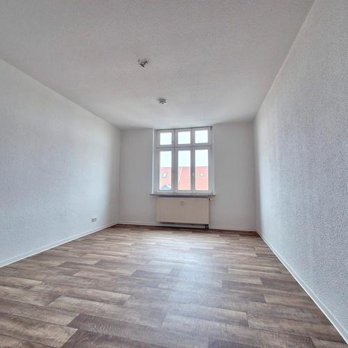 Dachgeschoßwohnung Frankenberg (Sachsen) - 4 Zimmer, 87 m&sup2;, 488&euro; | Angebot:26424147