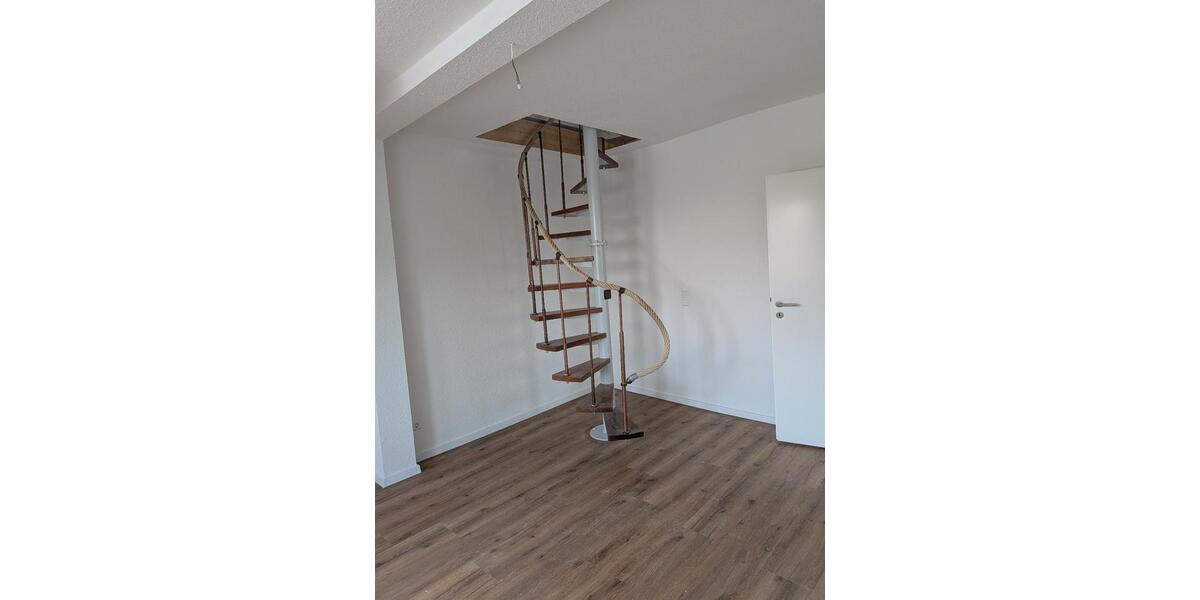 Dachgeschoßwohnung Teterow - 3 Zimmer, 72 m&sup2;, 635&euro; | Angebot:26268972