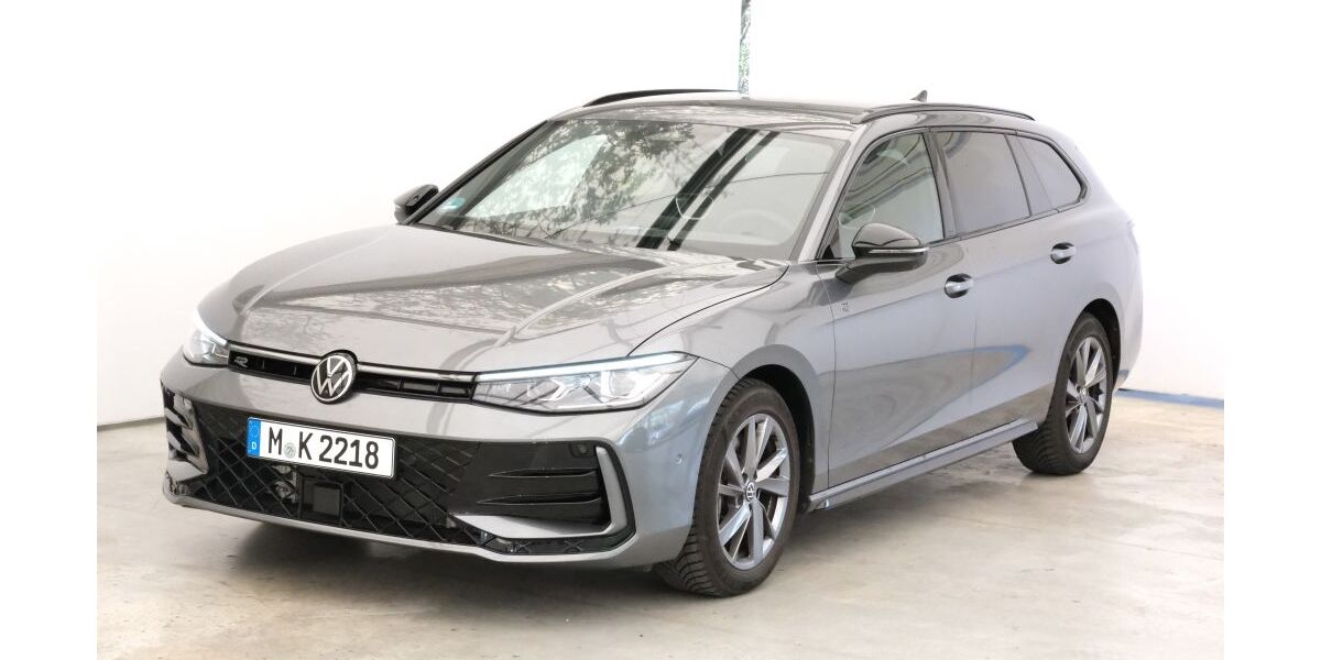 VW Passat Variant 4.500 km 47.690 &euro; Unterschleißheim 85716