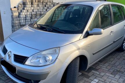 Renault Scenic 123.335 km 2.300 &euro; Gossersweiler 76857