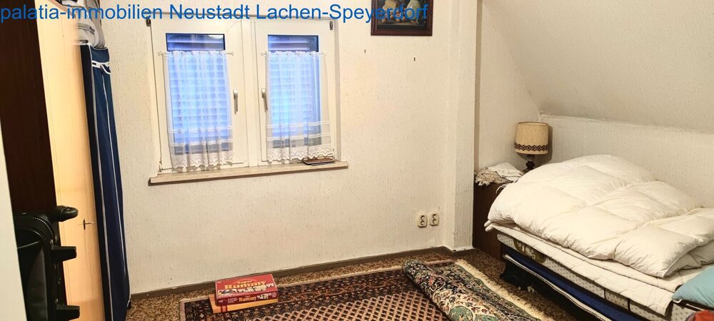 Haus in Hambach in schöner Wohnlage mit Garten - Zweifamilienhaus Neustadt Hambach | Angebot:27083849