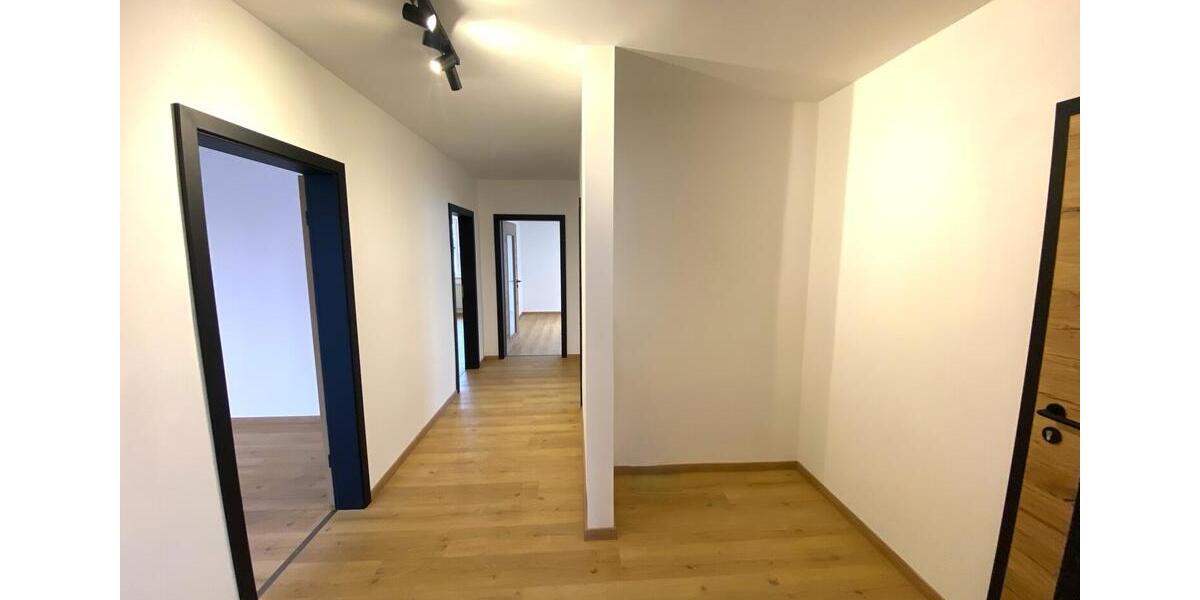 Etagenwohnung Nördlingen - 3.5 Zimmer, 95 m&sup2;, 1.000&euro; | Angebot:26676164