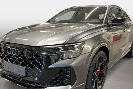 Audi RSQ8 2.500 km 159.880 &euro; Landshut 84030