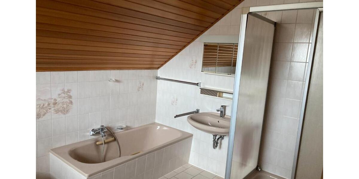 Einfamilienhaus Haßloch - 2 Zimmer, 200 m&sup2;, 720.000&euro; | Angebot:26619065