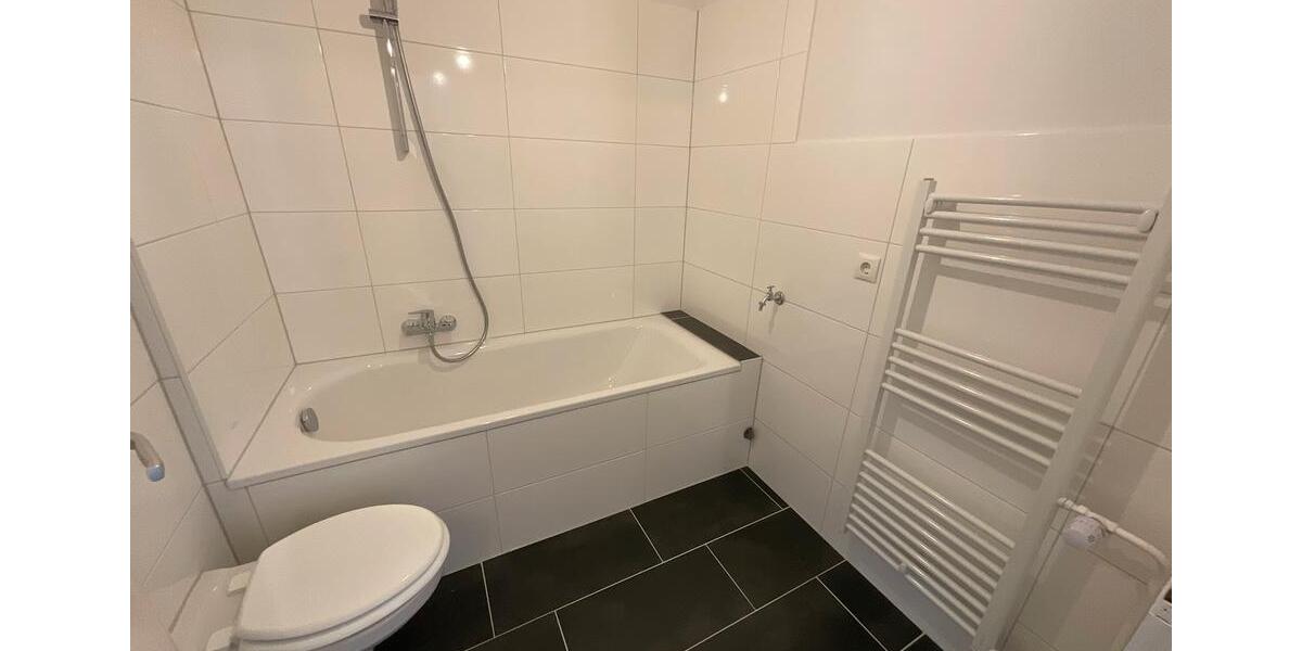 Etagenwohnung Brunsbüttel - 4 Zimmer, 85 m&sup2;, 669&euro; | Angebot:26365505