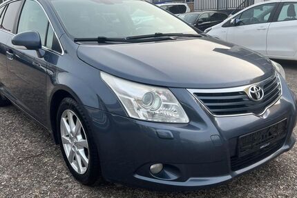 Toyota Avensis 214.843 km 4.500 &euro; Hamm 59067