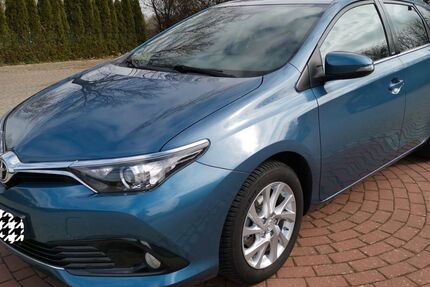 Toyota Auris 85.000 km 10.700 &euro; Bargteheide 22941