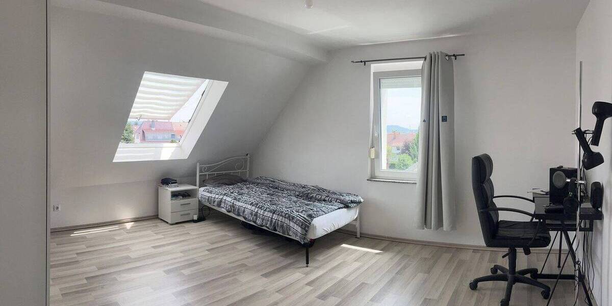 Etagenwohnung Trossingen - 5 Zimmer, 112 m&sup2;, 319.000&euro; | Angebot:26886410
