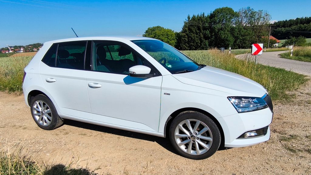 Skoda Fabia 97.261 km 11.790 &euro; Adlkofen 84166