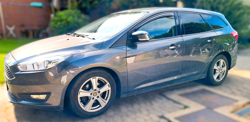 Ford Focus 106.567 km 7.800 &euro; Neustadt am Rübenberge (OT: Niedernstöcken) 31535
