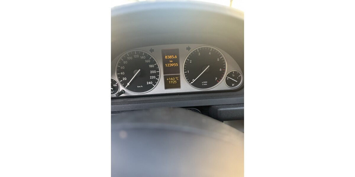 Mercedes-Benz B 150 123.000 km 8.800 &euro; Berlin 10178