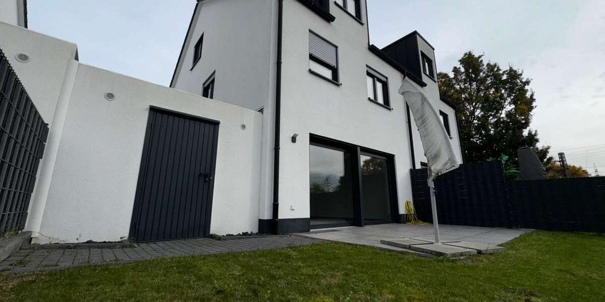 Haus zum Mieten in Wiesbaden 3.200 € 170 m² 5 zimmer