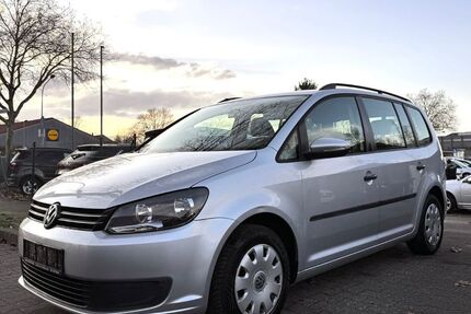 VW Touran 211.550 km 2.490 &euro; Paderborn 33102