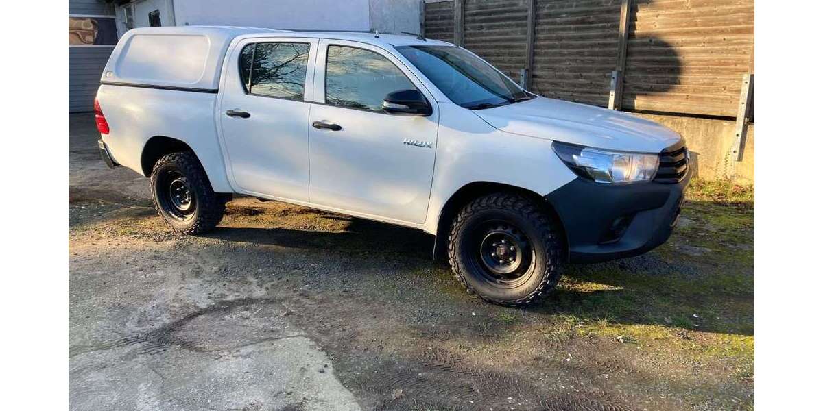 Toyota Hilux 102.000 km 20.901 &euro; Heinsberg 52525