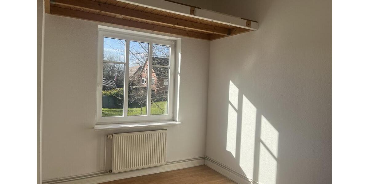 Einfamilienhaus Flensburg Altstadt - 2.5 Zimmer, 196 m&sup2;, 1.500&euro; | Angebot:26089471