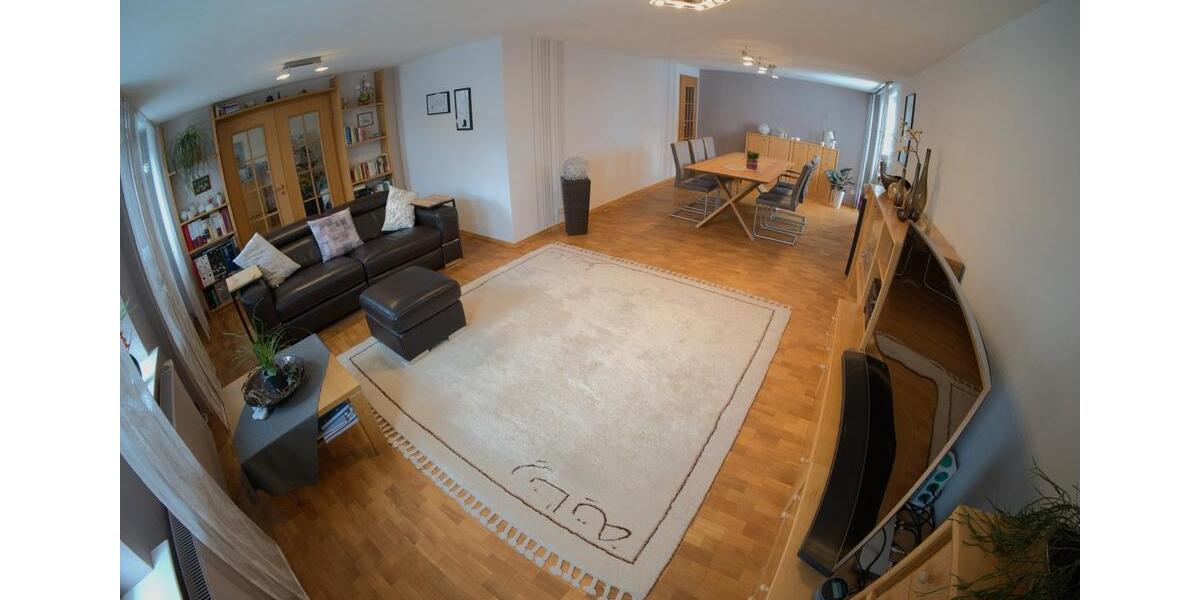 Etagenwohnung Eschershausen - 5 Zimmer, 156 m&sup2;, 230.000&euro; | Angebot:26563329