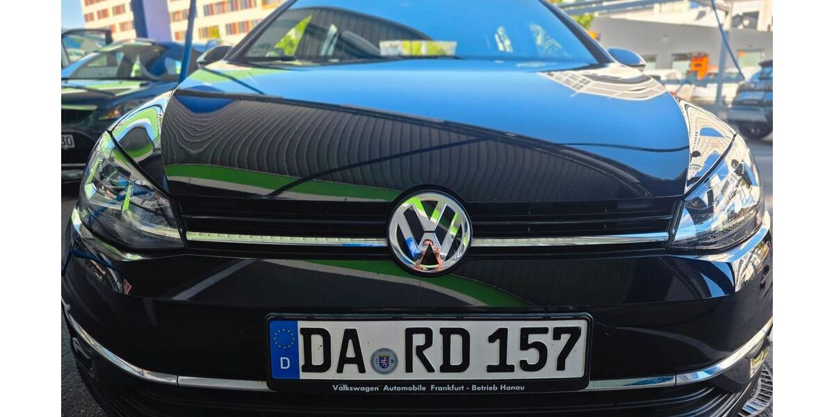 VW Golf 95.000 km 14.000 &euro; Friedrichshafen 88048