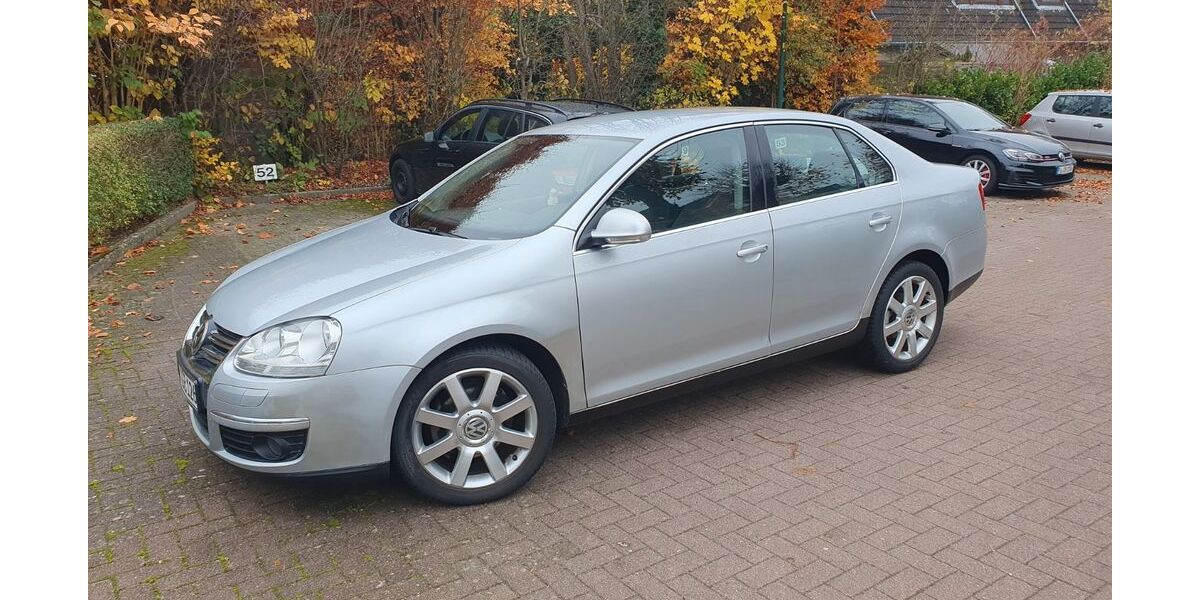 VW Jetta 79.500 km 4.900 &euro; Halstenbek 25469