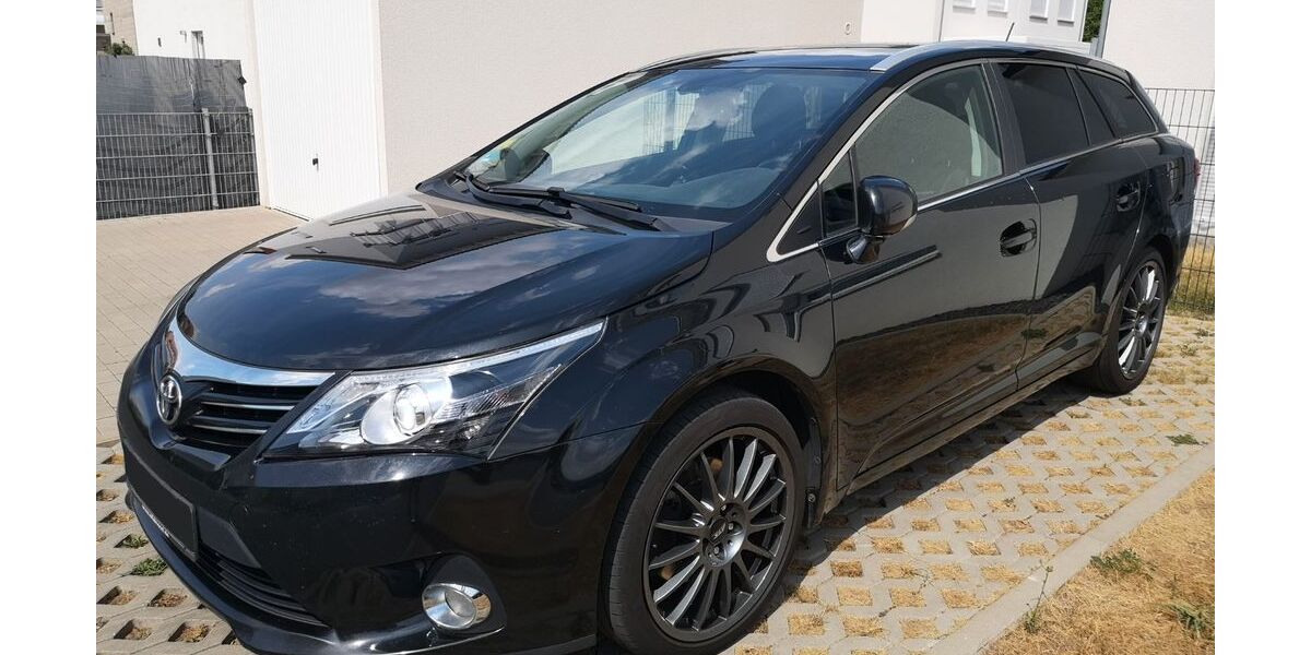 Toyota Avensis 307.322 km 4.200 &euro; Kitzingen 97318