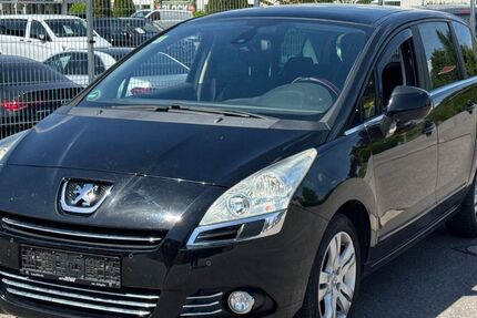 Peugeot 5008 163.000 km 2.490 &euro; Meckenbeuren 88074
