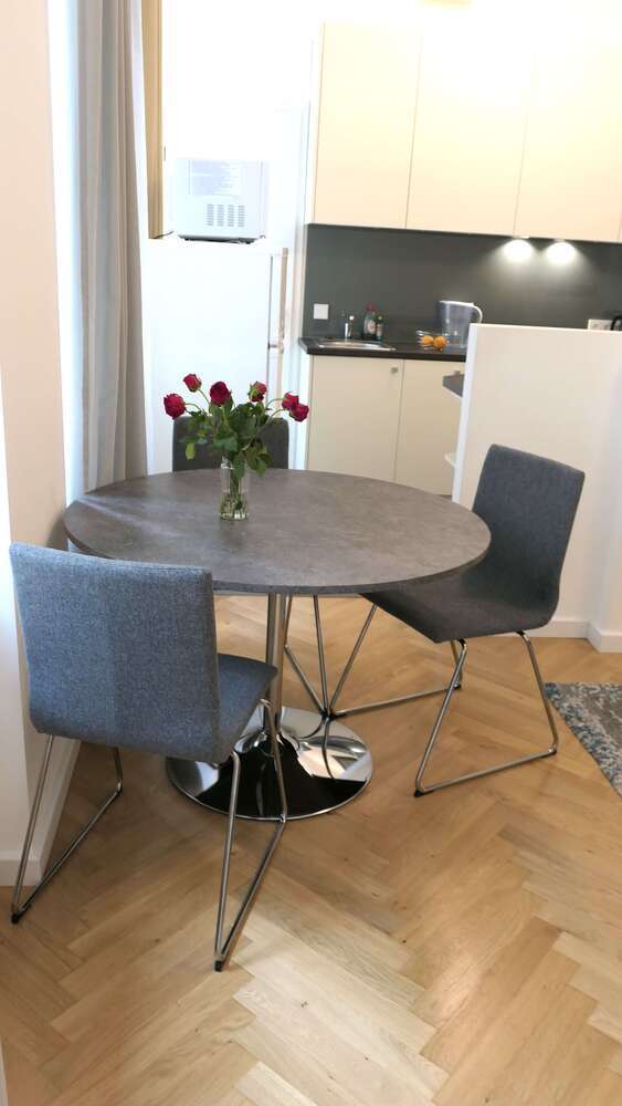 Wohnung zum Mieten in Berlin 1.400 € 50 m²