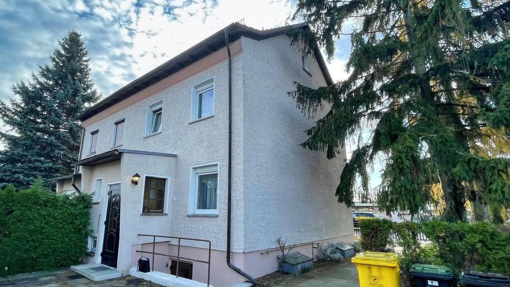 Doppelhaushälfte Hoyerswerda - 3 Zimmer, 67 m&sup2;, 90.000&euro; | Angebot:26293113